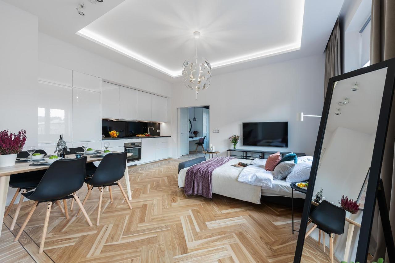 Marszalkowska Center Serviced Apartments วอร์ซอ ภายนอก รูปภาพ