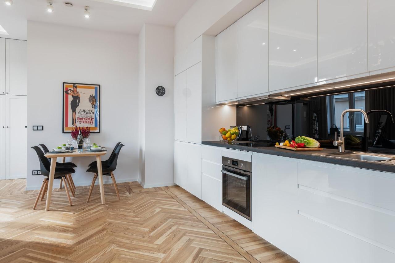 Marszalkowska Center Serviced Apartments วอร์ซอ ภายนอก รูปภาพ